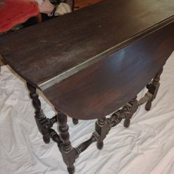 Gateleg Drop Leaf Mahogany Table 