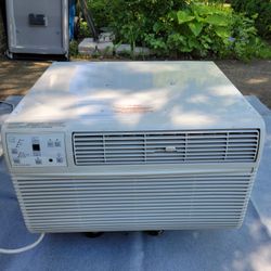 Frigidaire Air Conditioner 12,000 BTU Through The Wall Ac 230 Volts