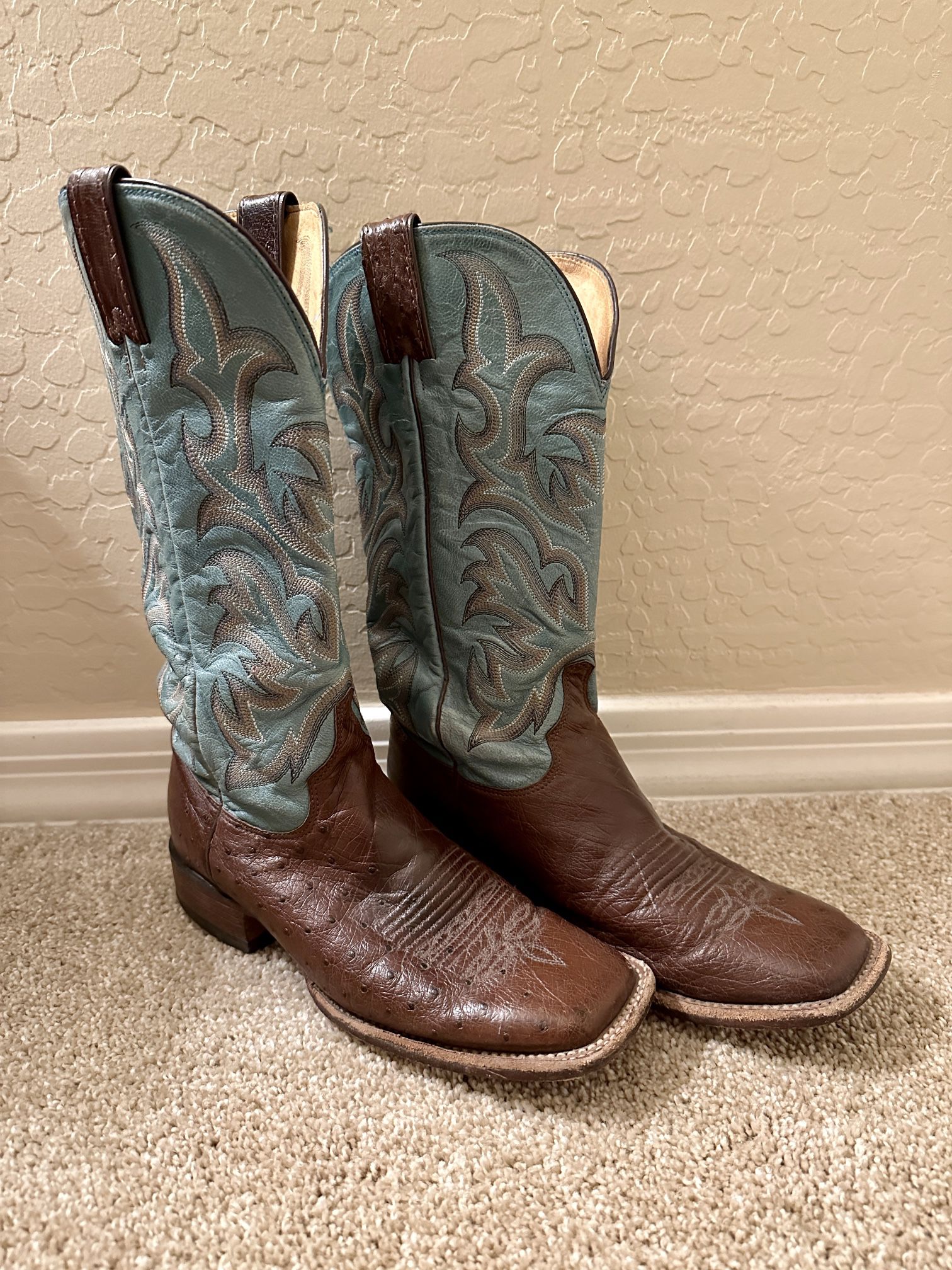 Cowgirl Boots (size 8)
