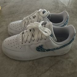 Nike Wmns Air Force 1 '07 Essentials 'Blue Paisley'