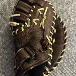 Mizuno Glove