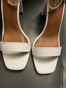 Size 9 New White Heels 