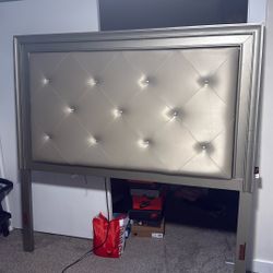 QUEEN SIZE LIGHT UP BED FRAME