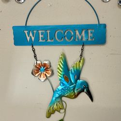 Cute Hummingbird Wall Decor 9x15