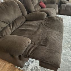 Free Power Reclining Sofa Set
