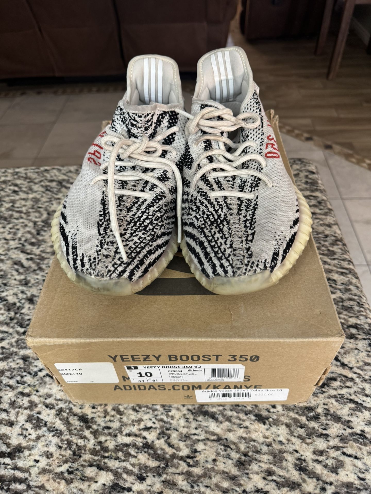 Yeezy Boost 350 V2 Zebra