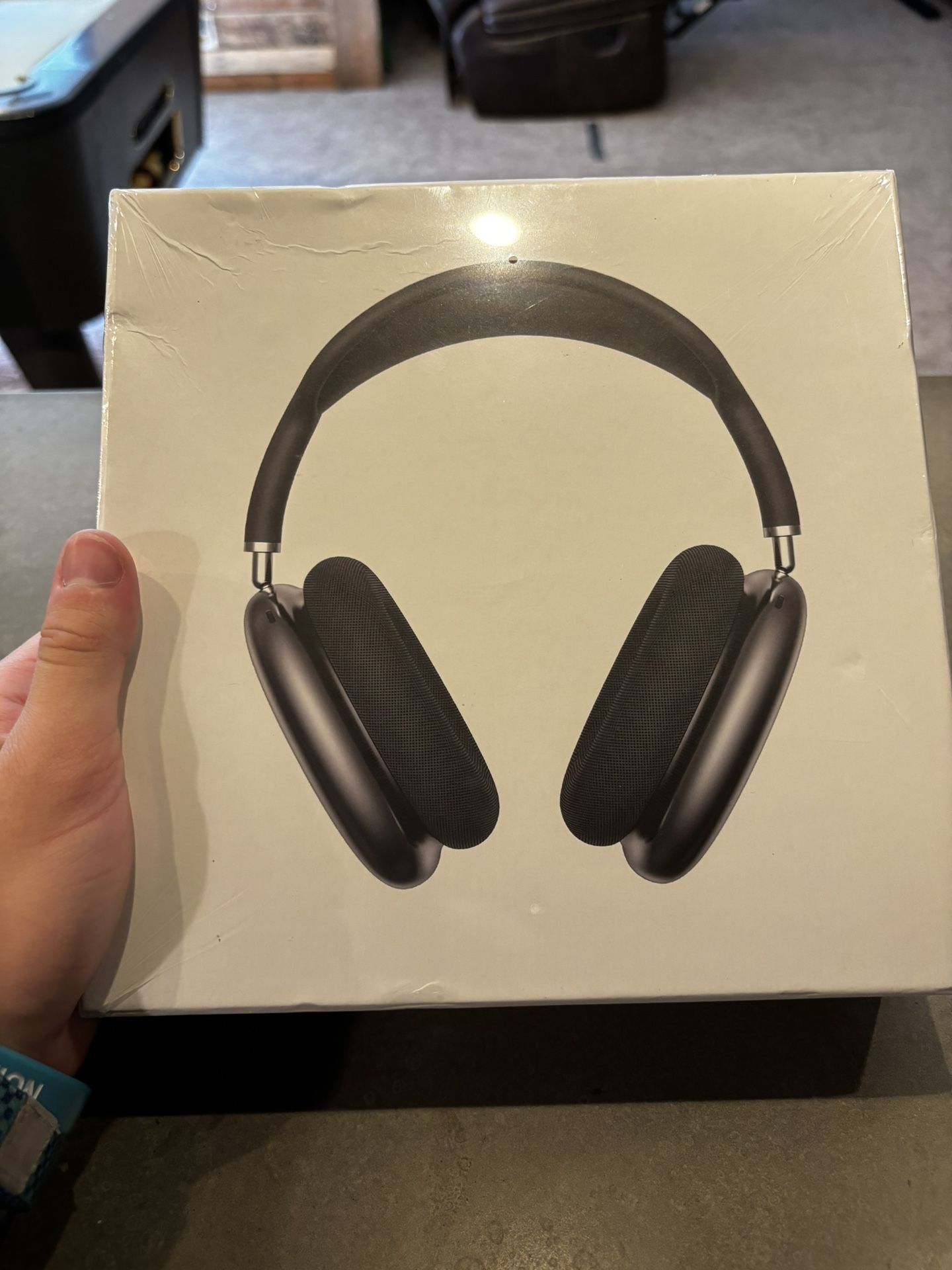 Apple AirPod Maxs 