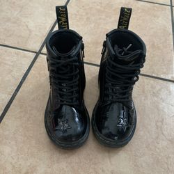 Dr Martens Girls BOOTS