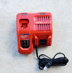 Milwaukee Rapid Fast Charger 18V/12V