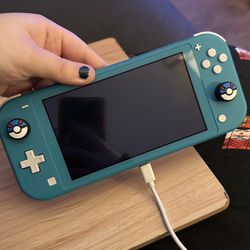 Like New Nintendo Switch Lite Bundle
