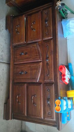 Dresser