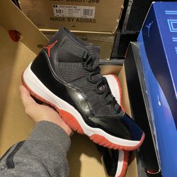 2019 Jordan Bred 11s size 9.5 USED But Clean 