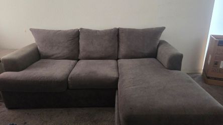 Gray Fabric Sectional Sofa with Chaise