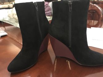 Pour La Victoire Raval boots Size 5.5. Never worn.
