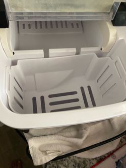Ice maker