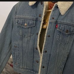 Levi’s Trucker Jacket 