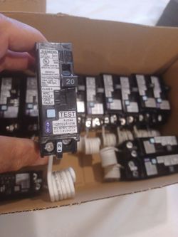 Siemens dual function AFCI and GFCI combination 15amp and 20amp with pigtail wire Q120DF and Q115DF