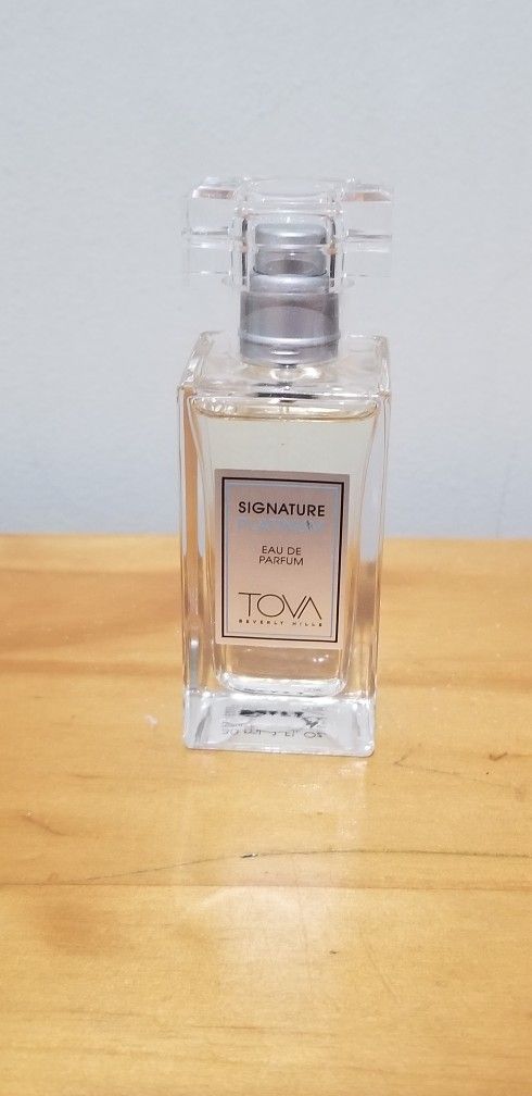 TOVA Beverly Hills Signature Platinum Eau De Parfum (1fl oz/30ml)
