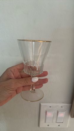 23 price matching wine vintage champagne with gold trim glasses