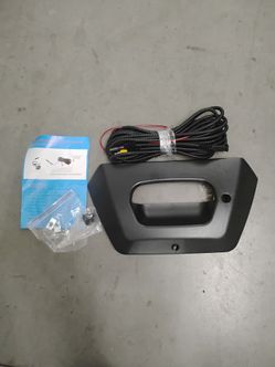 Chevy tailgate handle with backup camera