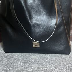 Dooney & Bourke Black Purse 