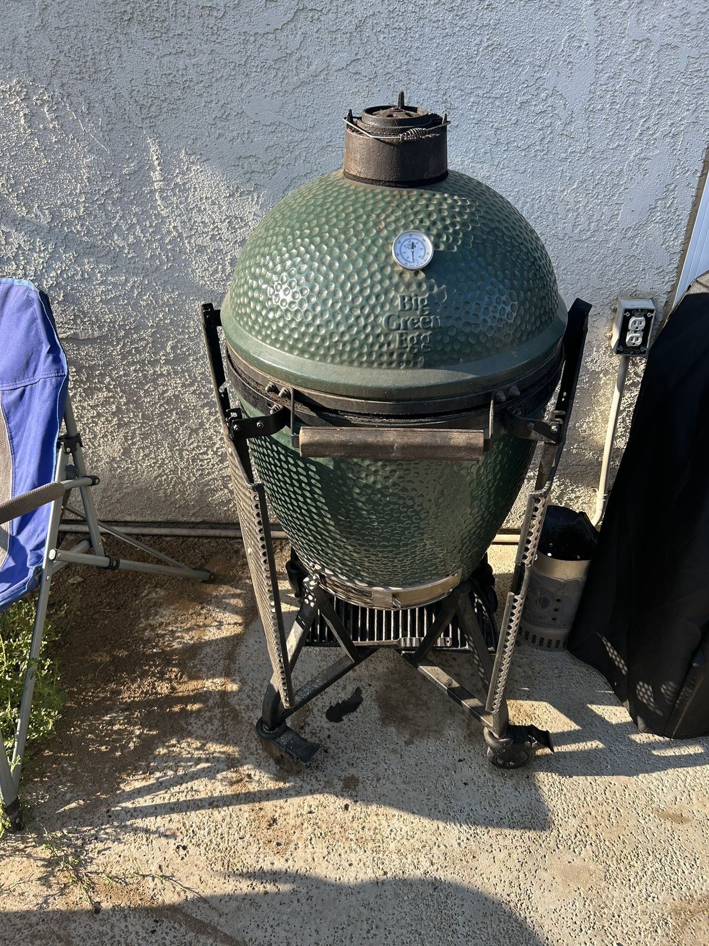 BIG GREEN EGG