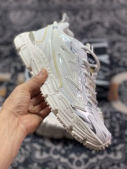 Off-White™ Be Right Back Sneaker BRB 6