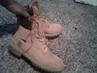 Timbs (Hardly Worn)