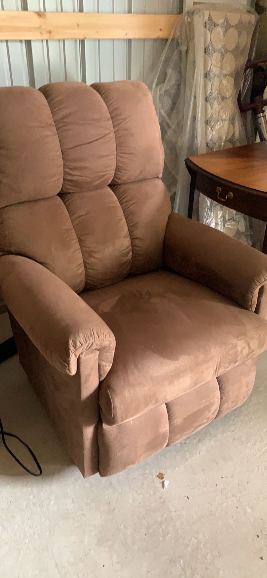 Gorgeous electric recliner with USB portport