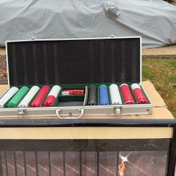 Brand New Poker Set