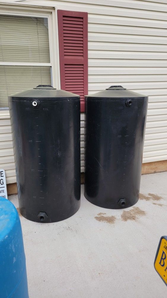 Water Tank 165 Gallons