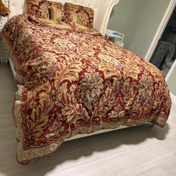 Queen Size Comforter 