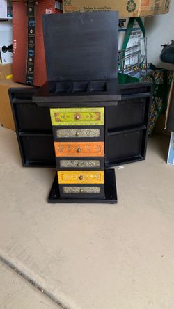 New! Large Beautiful Jewelry Box
