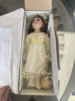 Heritage Signature Collection June Porcelain Doll