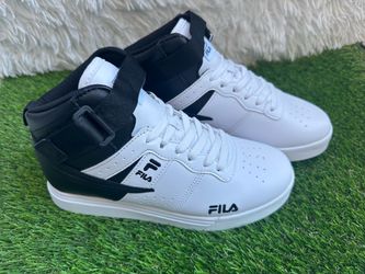 Fila High-Top Sneakers White and Black kids size 5