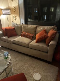 Couch an 2 chairs