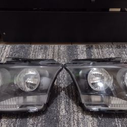 Dodge Durango Headlamps 