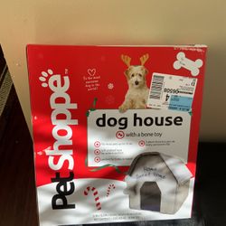 PetShoppe Dog House With Bone Chew Toy New