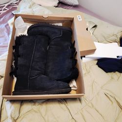 BAILEY BOW UGGS TALL