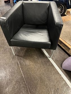 Modern Black Leather Chair