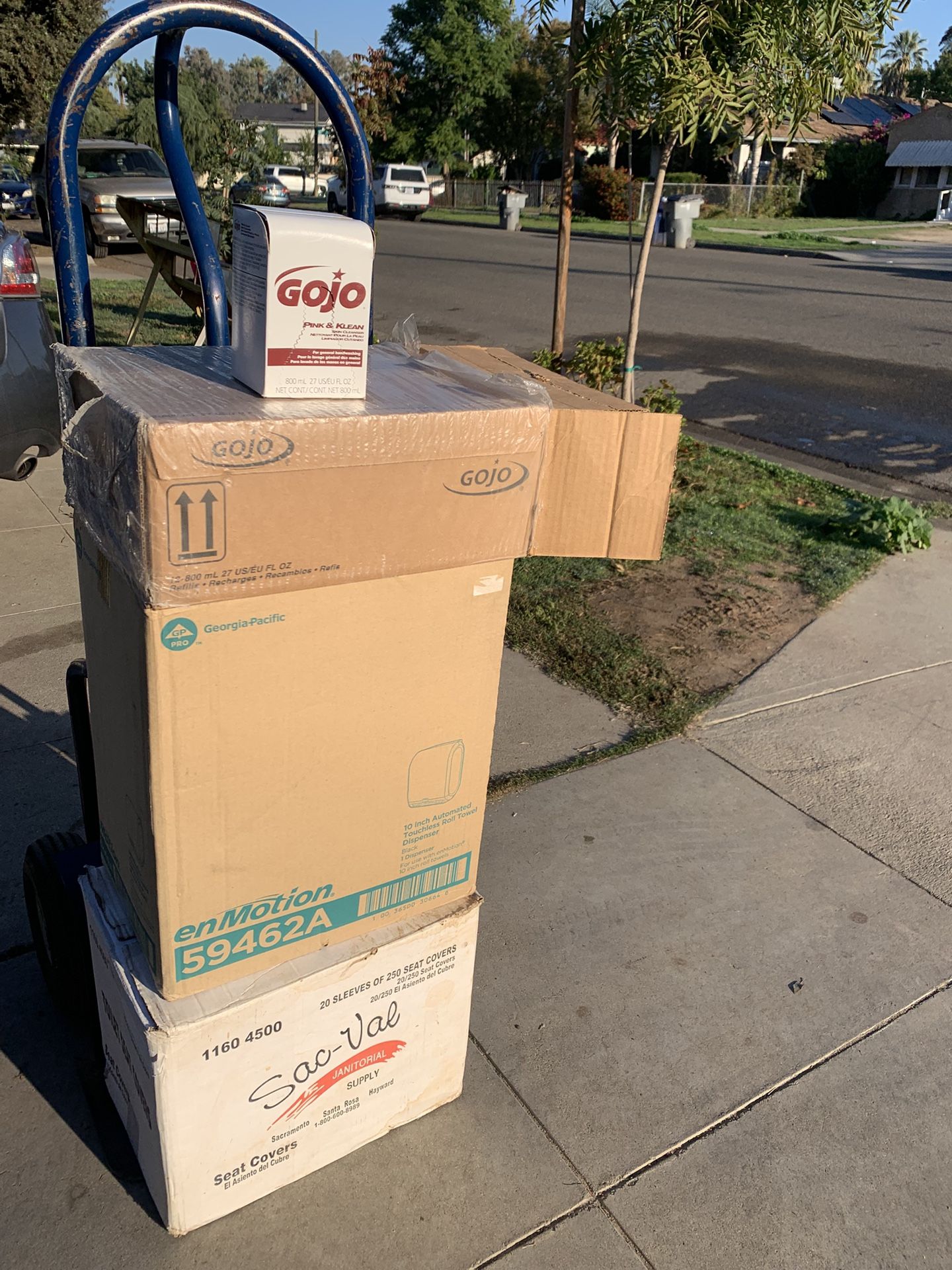 Automated Touchless Roll Dispenser,