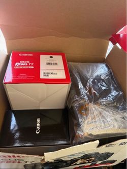 Canon EOS Rebel T7 DSLR Camera Kit