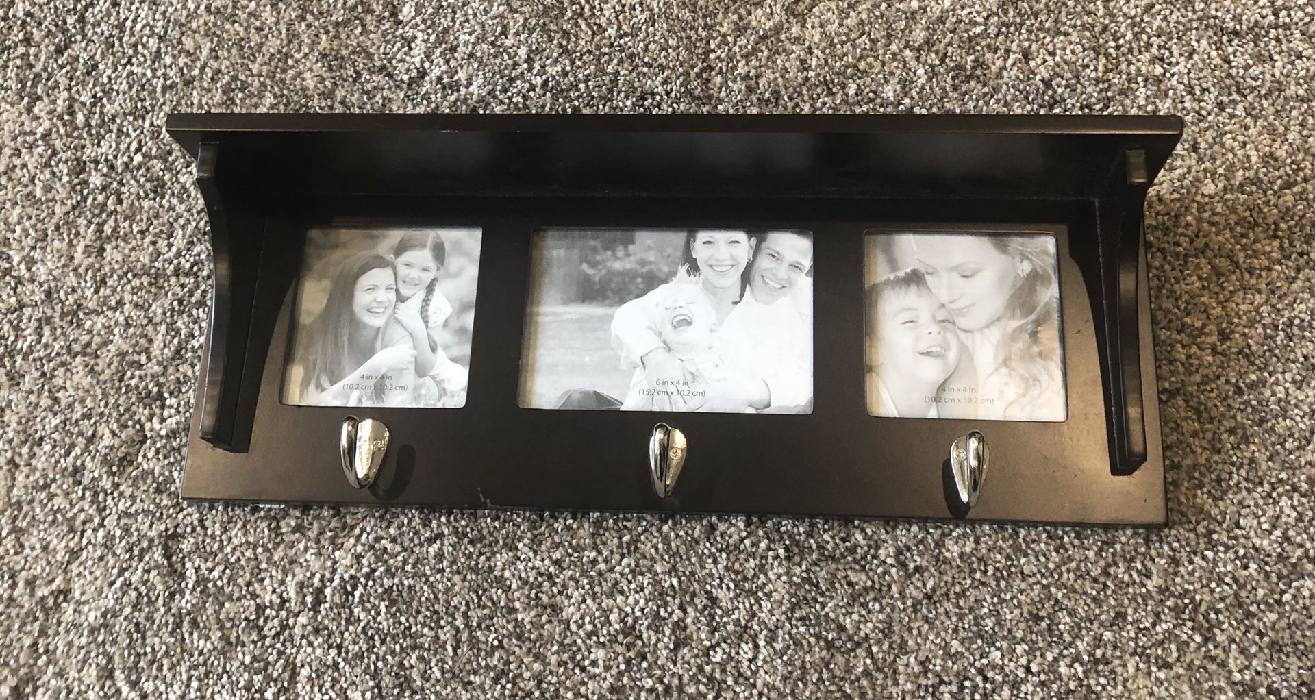 Home decor wall shelf picture frame with hooks