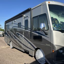 2017 Winnebago Vista LX