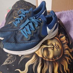 Nike seize 9