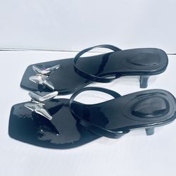 Trendy Butterfly Pattern Sexy Toe Ring Flat Sandals size: 7.5