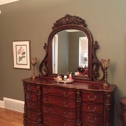Dresser W/O mirror