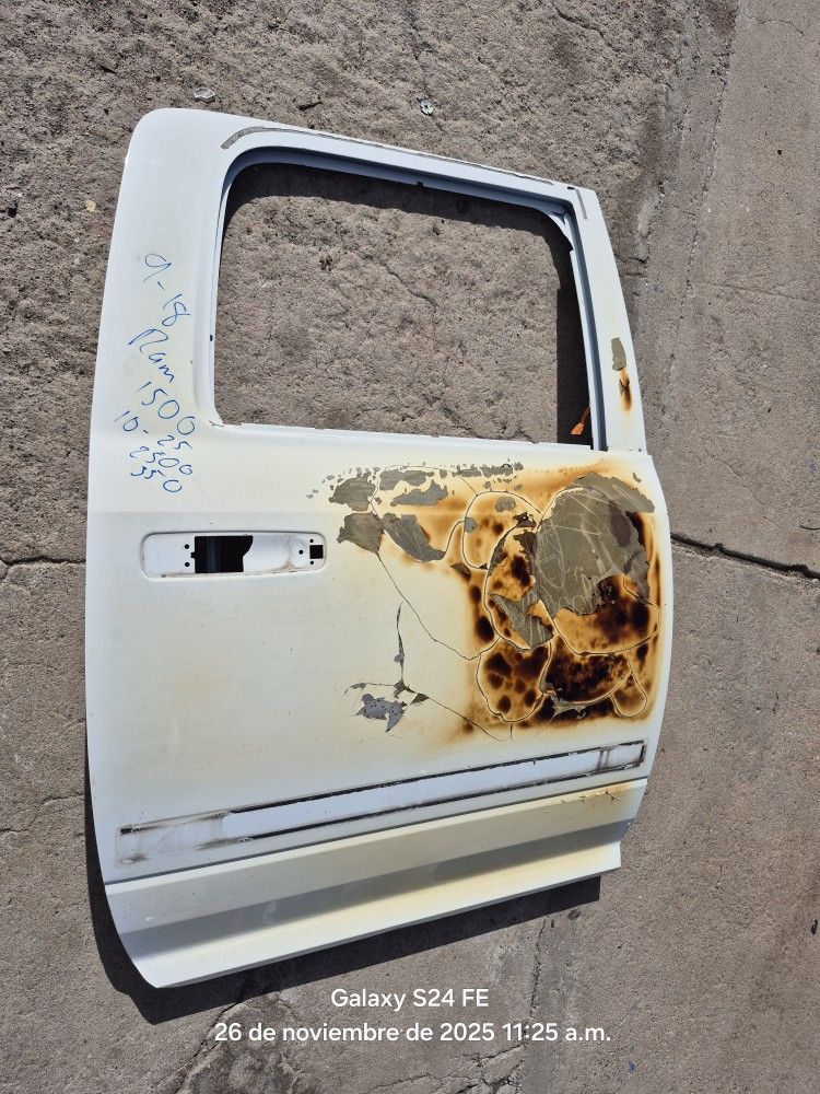 Dodge Ram Right Rear Door Oem
