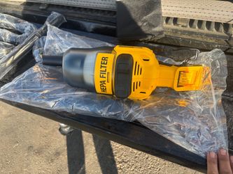 DeWalt Cordless Handheld Vacuum with HEPA Filter