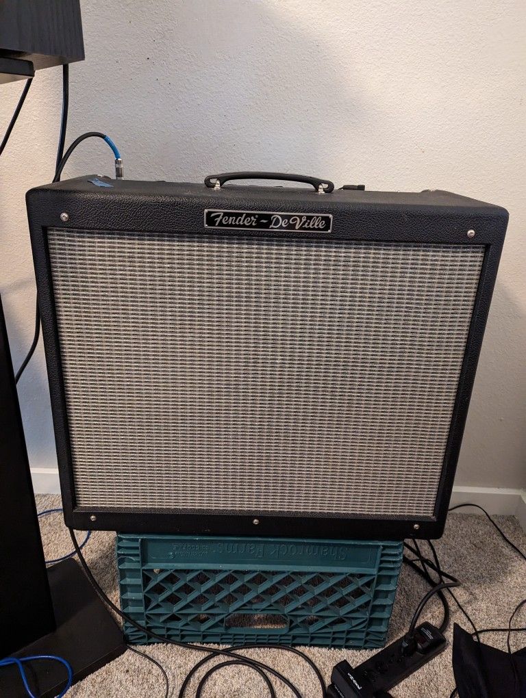 Fender Hot Rod DeVille 212